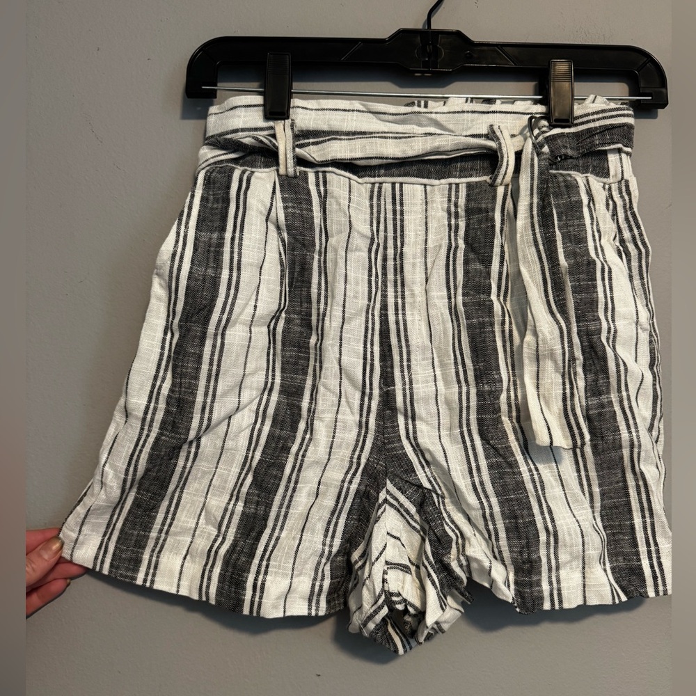 New Look Shorts Size Small